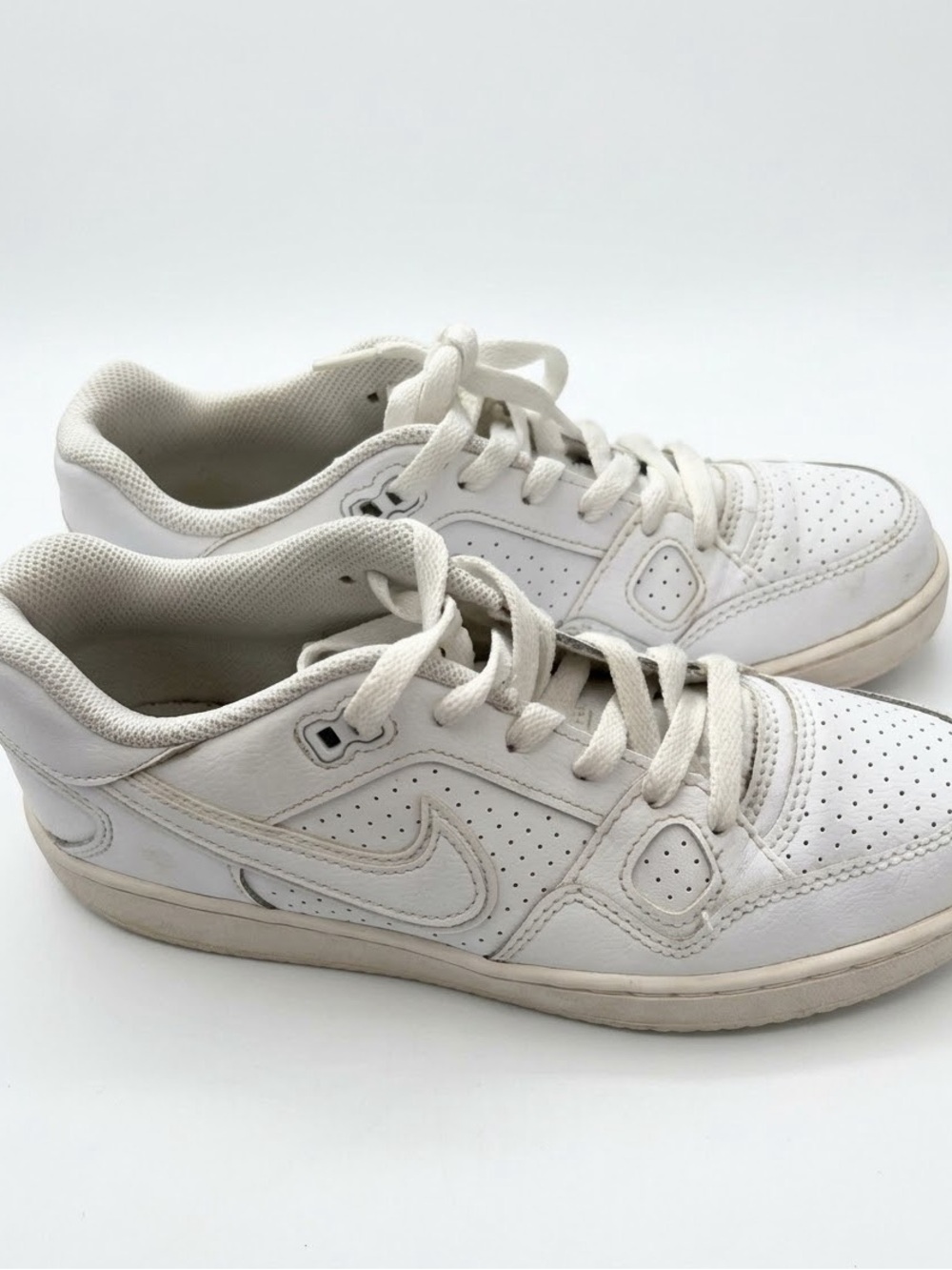 Nike Son of Force GS Triple White Sneakers Size 7Y / Women's 8.5